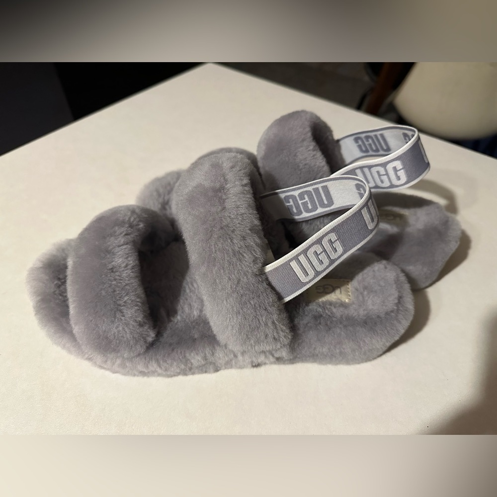 New 100% Authentic UGG Women's Oh Yeah Plushy Soft Slide Slippers Gray